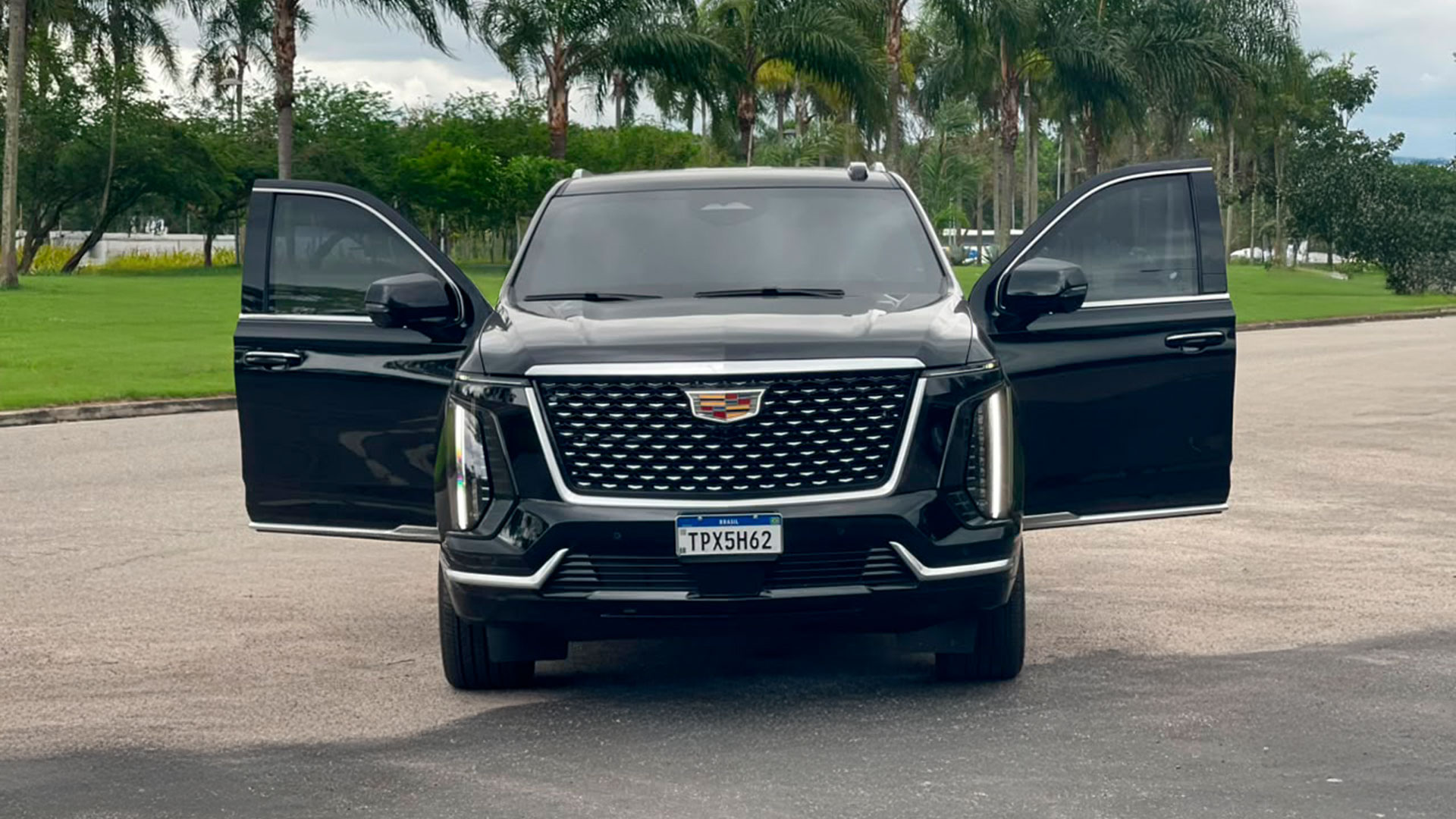 ESCALADE02-5