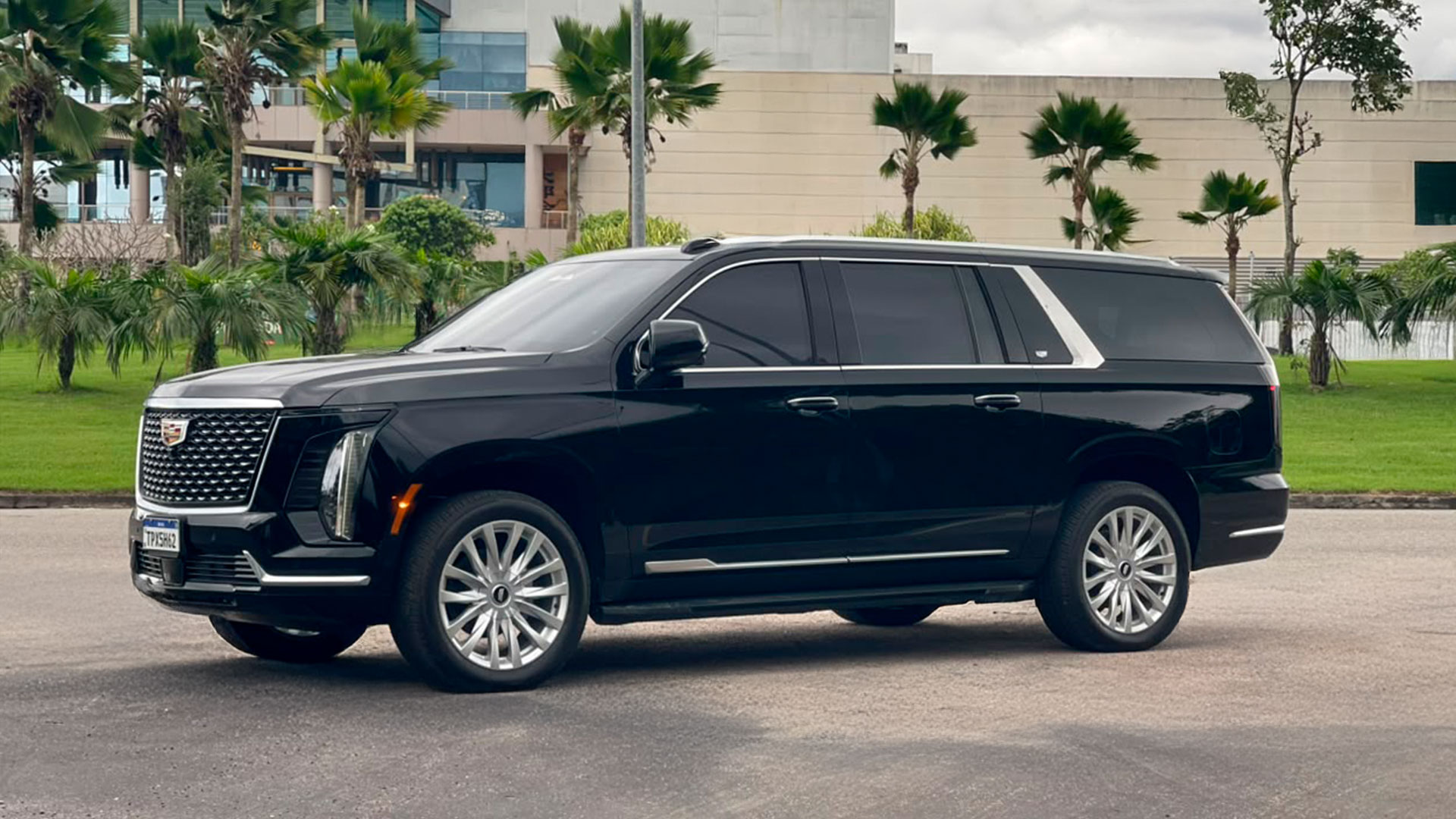 ESCALADE02-9
